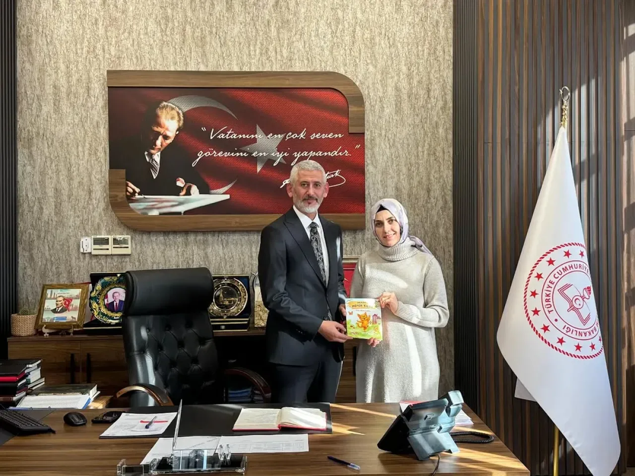 Çatalca'da Eğitim Buluşması: Kitap Tanıtımı Gerçekleştirildi Çatalca'da Eğitim Buluşması: Kitap Tanıtımı Gerçekleştirildi