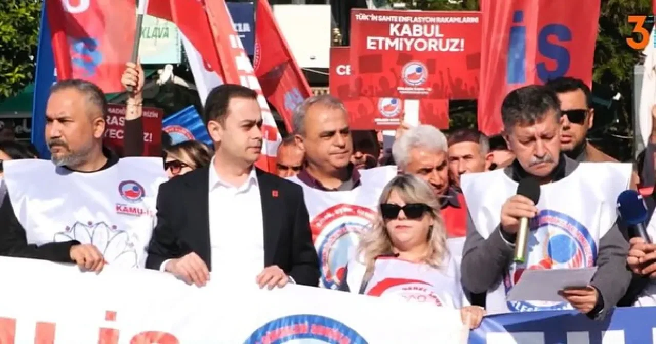 Muratpaşa CHP, Kamu Emekçilerinin İş Bırakma Eylemine Destek Verdi Muratpaşa CHP, Kamu Emekçilerinin İş Bırakma Eylemine Destek Verdi