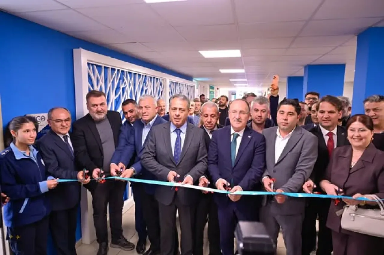 Antalya'da Uçak Bakım Teknolojisi Lisesine Modern Eğitim Alanları Kazandırıldı Antalya'da Uçak Bakım Teknolojisi Lisesine Modern Eğitim Alanları Kazandırıldı