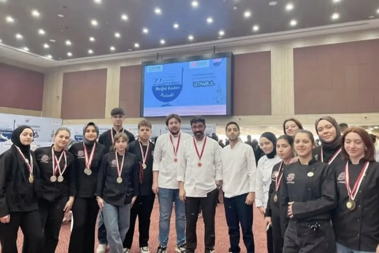 İnegöl Hacı Sevim Yıldız 4 MTAL, Uluslararası Gastronomi Yarışması'ndan 20 Madalya ile Döndü İnegöl Hacı Sevim Yıldız 4 MTAL, Uluslararası Gastronomi Yarışması'ndan 20 Madalya ile Döndü