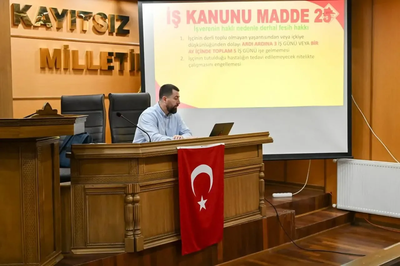Çatalca Belediyesi Personeline İş Sağlığı ve Afet Farkındalık Eğitimi Çatalca Belediyesi Personeline İş Sağlığı ve Afet Farkındalık Eğitimi