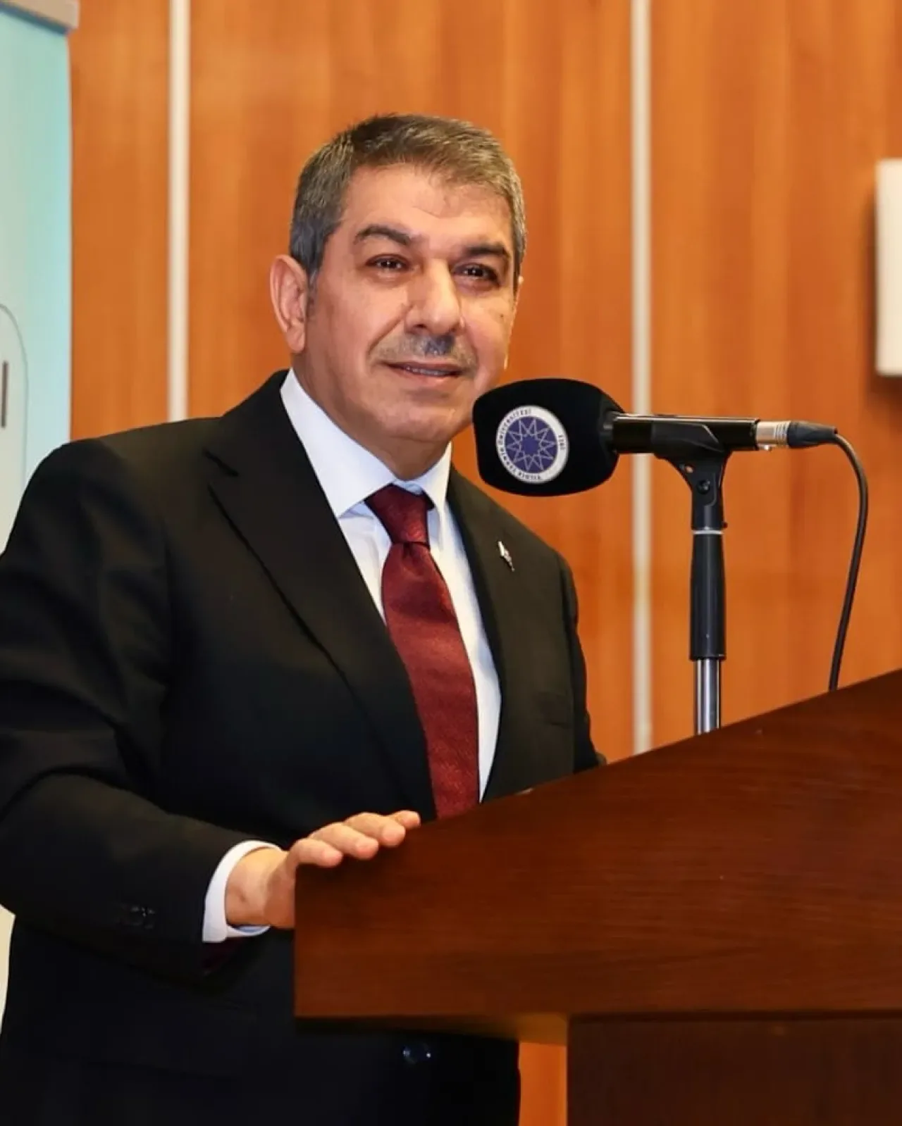 Esenler'de Ailenin Yeni Nesil Sorunları Çalıştayı Düzenlendi Esenler'de Ailenin Yeni Nesil Sorunları Çalıştayı Düzenlendi