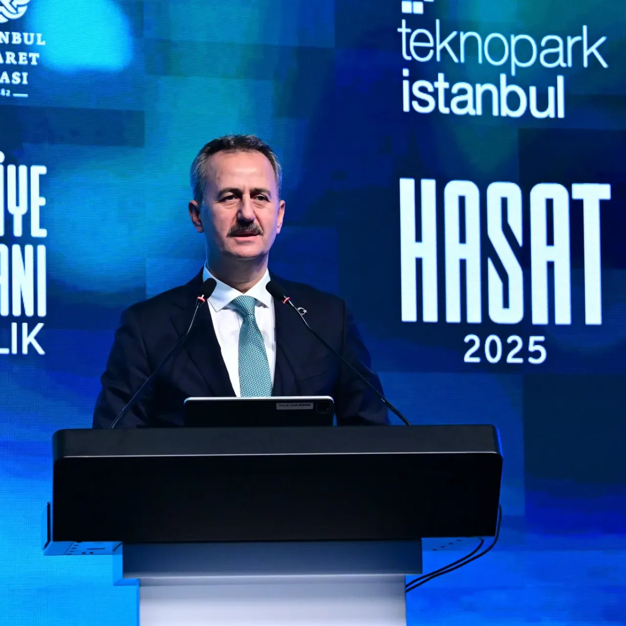 Savunma Sanayii Başkanı Görgün: "Bu Yıl 9 Milyar Dolar İhracat ve 15 Milyar Dolar Yeni Sözleşme Hedefliyoruz" Savunma Sanayii Başkanı Görgün: "Bu Yıl 9 Milyar Dolar İhracat ve 15 Milyar Dolar Yeni Sözleşme Hedefliyoruz"
