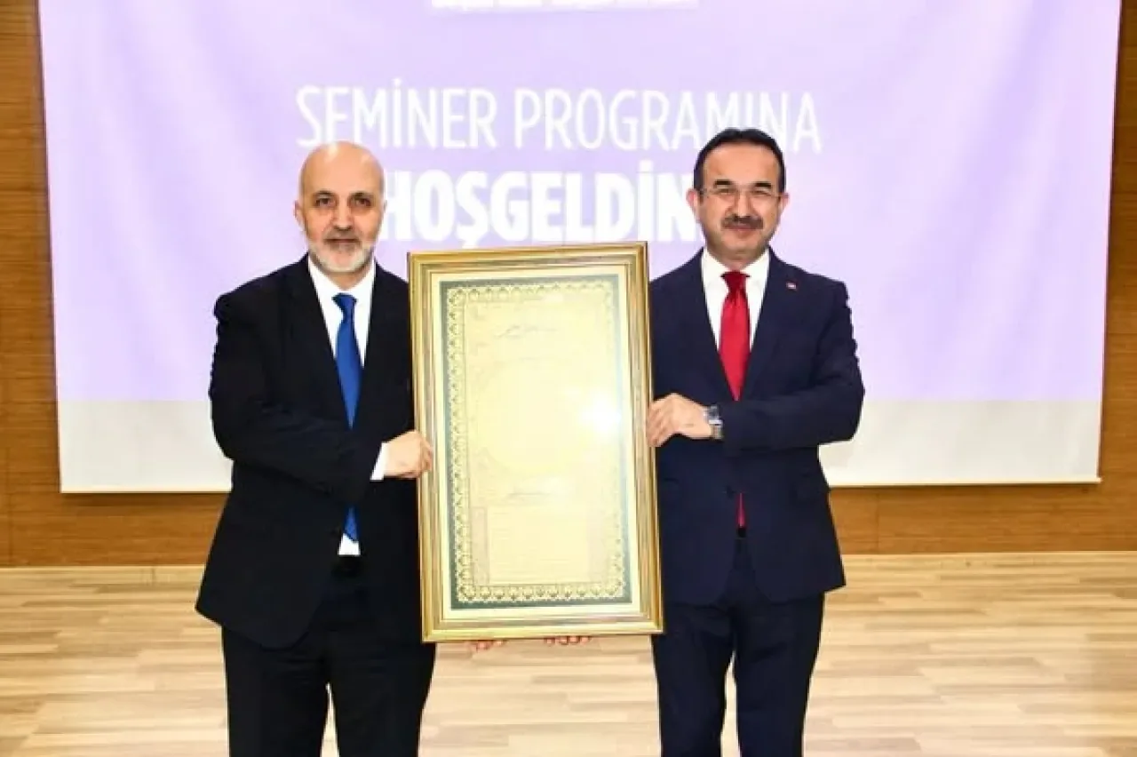 Keçiören'de Aile Okulu Programı: Eşler Arası İletişim Ele Alındı Keçiören'de Aile Okulu Programı: Eşler Arası İletişim Ele Alındı