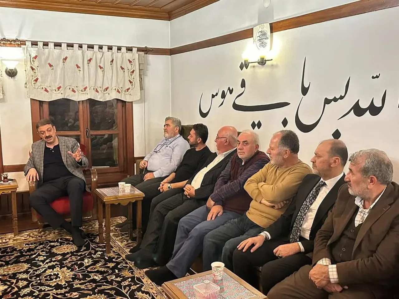 AK Parti Yenimahalle İlçe Başkanı, Hacıbayram'da "Tarihimiz Vakıf Kültürümüz" Söyleşisine Katıldı AK Parti Yenimahalle İlçe Başkanı, Hacıbayram'da "Tarihimiz Vakıf Kültürümüz" Söyleşisine Katıldı