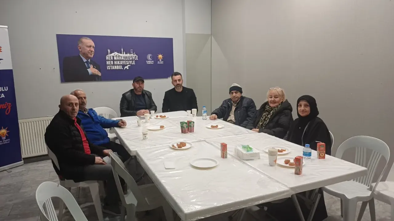AK Parti Beyoğlu'nda Kadımehmet Mahalle Yönetim Toplantısı Gerçekleştirildi AK Parti Beyoğlu'nda Kadımehmet Mahalle Yönetim Toplantısı Gerçekleştirildi