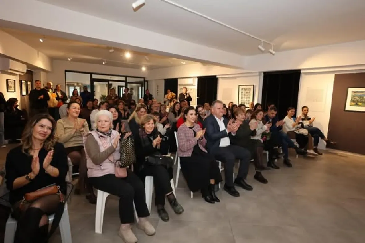 Urla'da Genç Yetenekler Piyano ve Gitar Konseriyle Büyüledi Urla'da Genç Yetenekler Piyano ve Gitar Konseriyle Büyüledi
