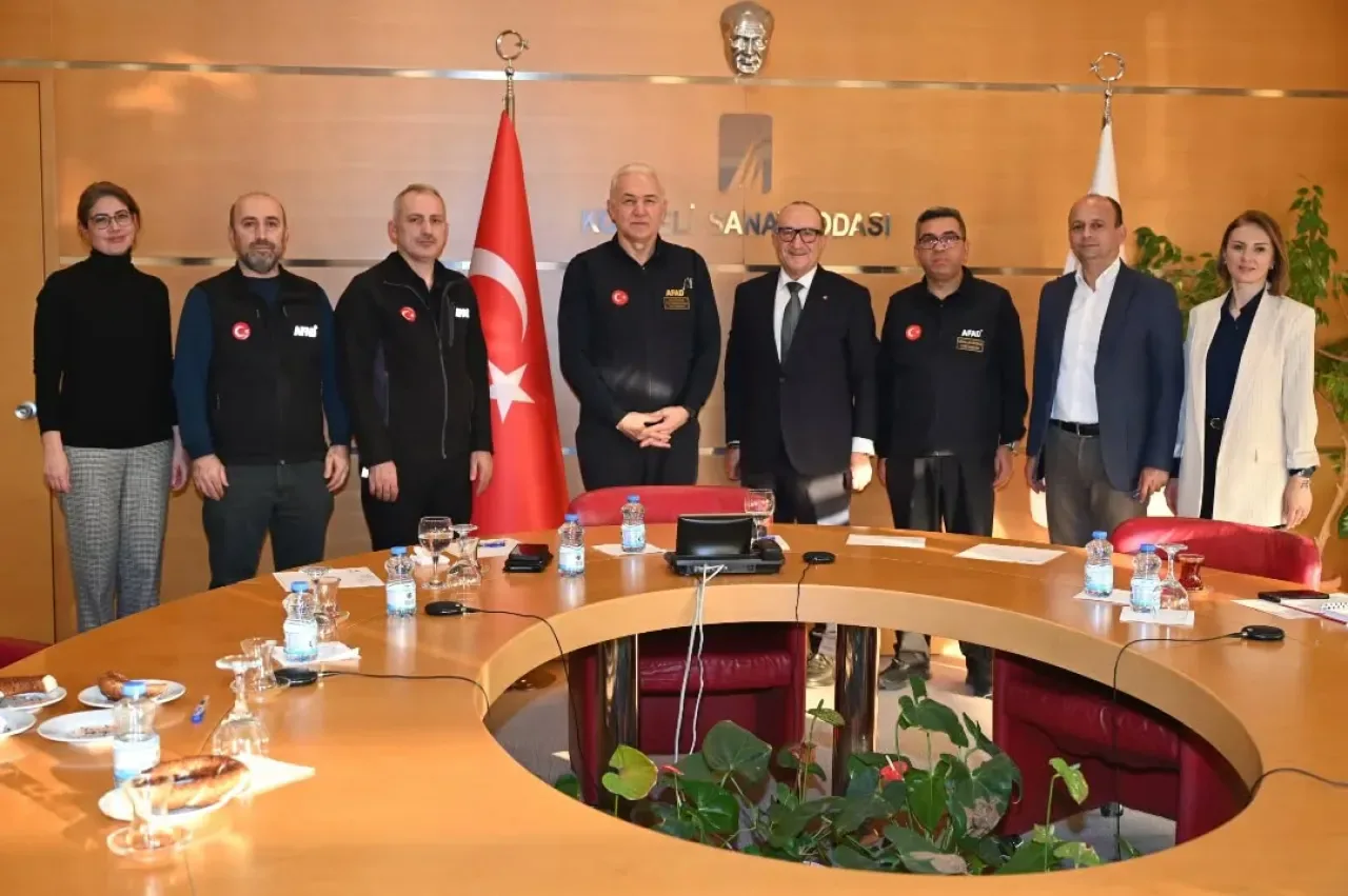 Kocaeli Sanayi Odası ve AFAD, APELL Projesi için İş Birliğini Görüştü Kocaeli Sanayi Odası ve AFAD, APELL Projesi için İş Birliğini Görüştü