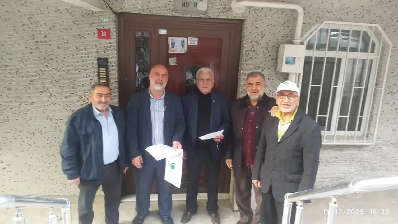 Bahçelievler'de AK Parti Teşkilatı Ev Ziyaretleriyle Vatandaşla Buluşuyor Bahçelievler'de AK Parti Teşkilatı Ev Ziyaretleriyle Vatandaşla Buluşuyor