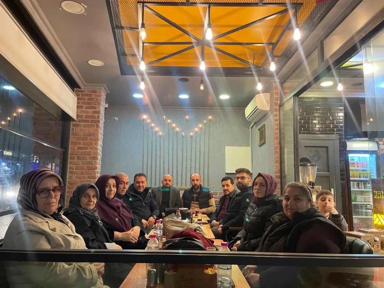AK Parti Beyoğlu İlçe Teşkilatı Piripaşa Mahallesi'nde Toplantı Düzenledi AK Parti Beyoğlu İlçe Teşkilatı Piripaşa Mahallesi'nde Toplantı Düzenledi