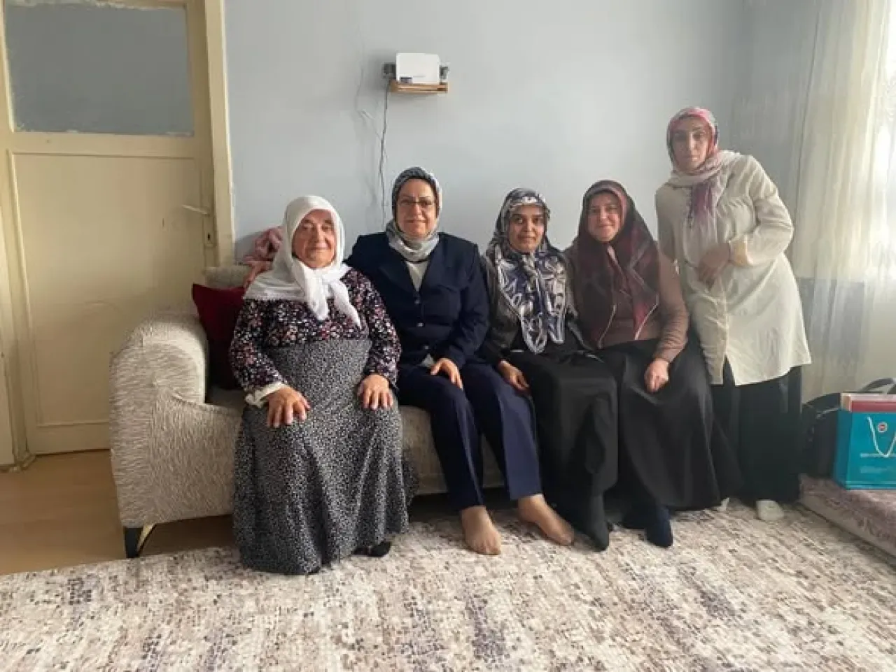 MHP Kahramankazan'da "Derdiniz Derdimizdir" Ev Ziyaretleri Başladı MHP Kahramankazan'da "Derdiniz Derdimizdir" Ev Ziyaretleri Başladı