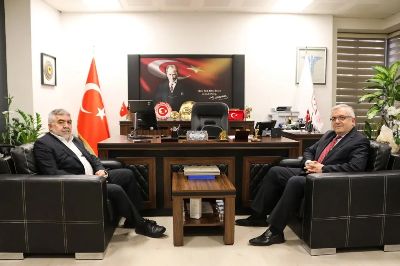 Sağlık Bakan Yardımcısı Özçevik Kocaeli'de İncelemelerde Bulundu Sağlık Bakan Yardımcısı Özçevik Kocaeli'de İncelemelerde Bulundu