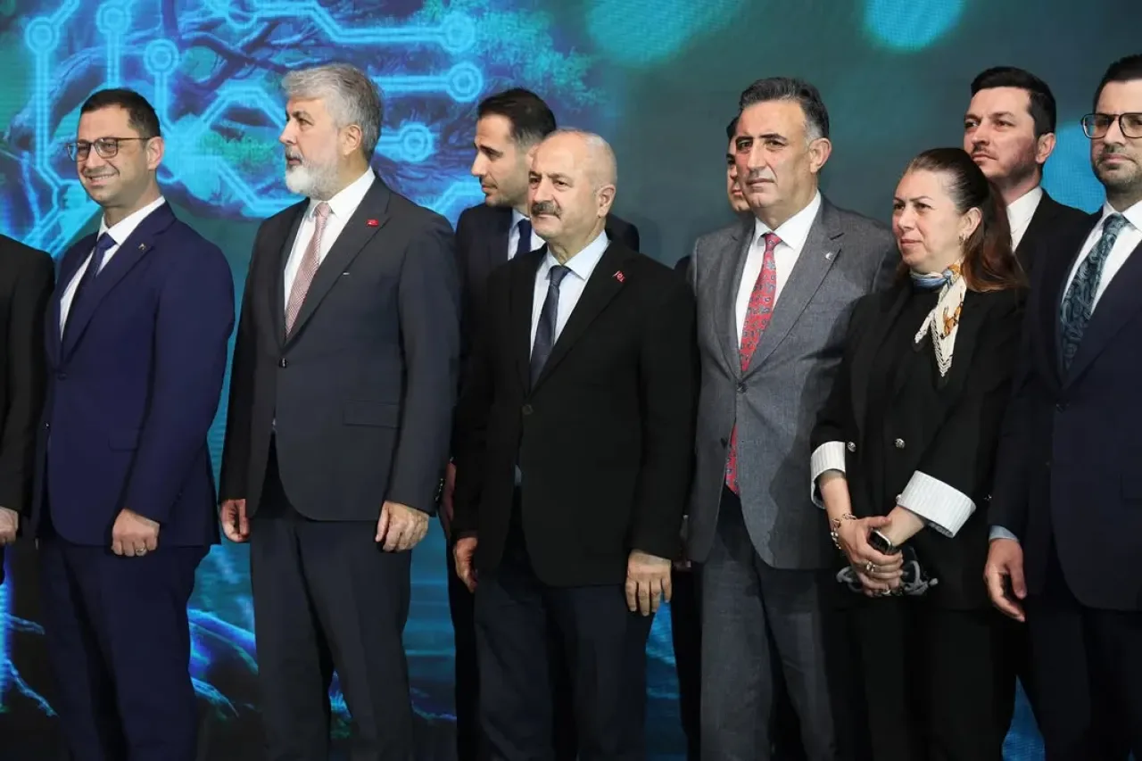 Gebze Belediye Başkanı Büyükgöz, HASAT 2025'in Teknoloji Ekosistemine Katkısını Değerlendirdi Gebze Belediye Başkanı Büyükgöz, HASAT 2025'in Teknoloji Ekosistemine Katkısını Değerlendirdi