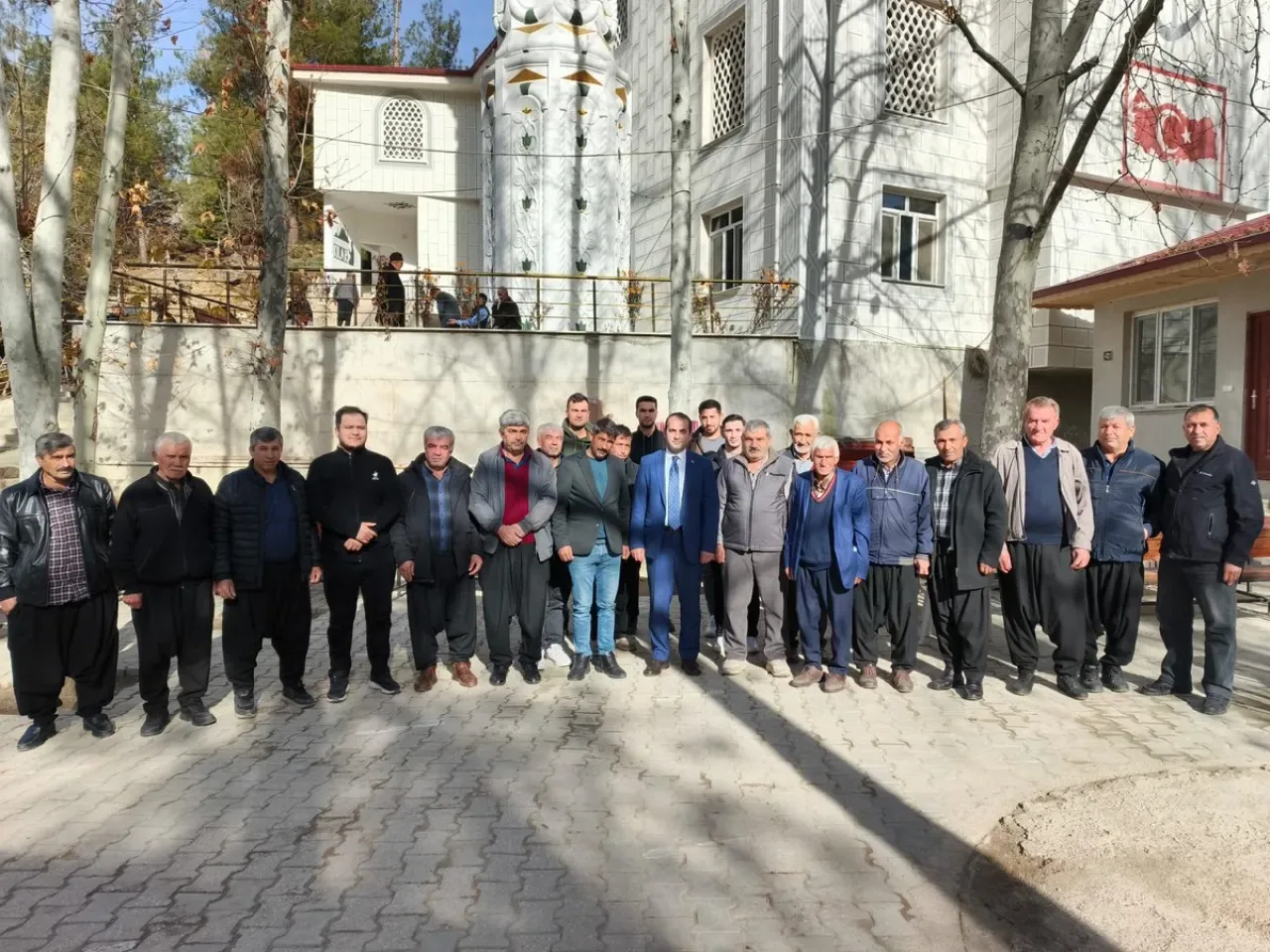 Saimbeyli Kaymakamı Emre Aydın, Himmetli ve Yardibi Mahallelerini Ziyaret Etti Saimbeyli Kaymakamı Emre Aydın, Himmetli ve Yardibi Mahallelerini Ziyaret Etti