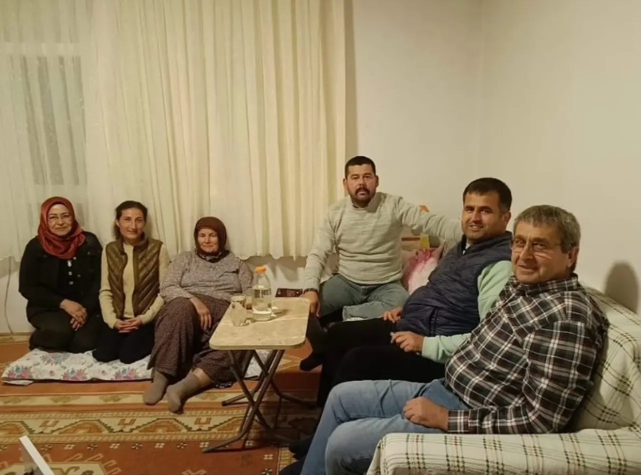 MHP Kaş İlçe Başkanı Yusuf Çoban, Ova Mahallesi Sakinlerini Ziyaret Etti MHP Kaş İlçe Başkanı Yusuf Çoban, Ova Mahallesi Sakinlerini Ziyaret Etti