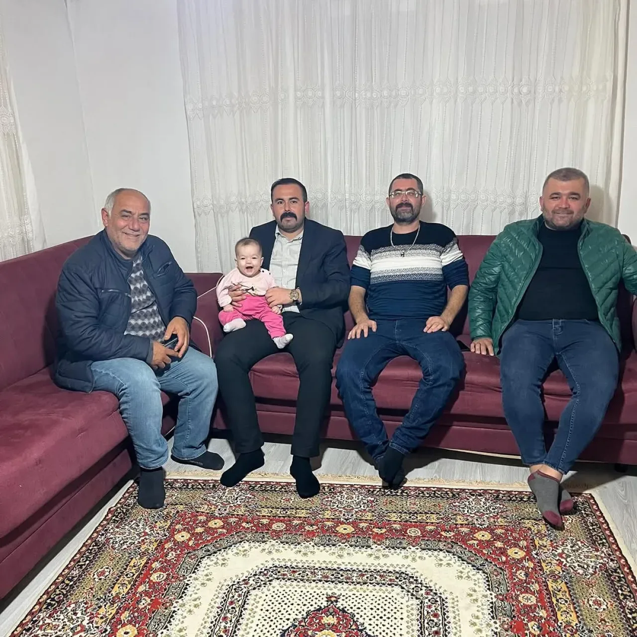 MHP Demre İlçe Teşkilatından Alakent Mahallesi'ne "Hayırlı Günler Komşum" Ziyareti MHP Demre İlçe Teşkilatından Alakent Mahallesi'ne "Hayırlı Günler Komşum" Ziyareti