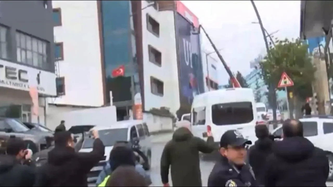 Sadettin Saran'ın Adli Tıp Kurumu'ndaki İşlemleri Tamamlandı Sadettin Saran'ın Adli Tıp Kurumu'ndaki İşlemleri Tamamlandı