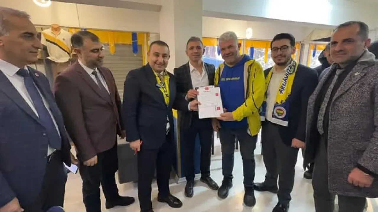Yeniden Refah Partisi, Arnavutköy Fenerbahçeliler Derneği'ni Ziyaret Etti Yeniden Refah Partisi, Arnavutköy Fenerbahçeliler Derneği'ni Ziyaret Etti