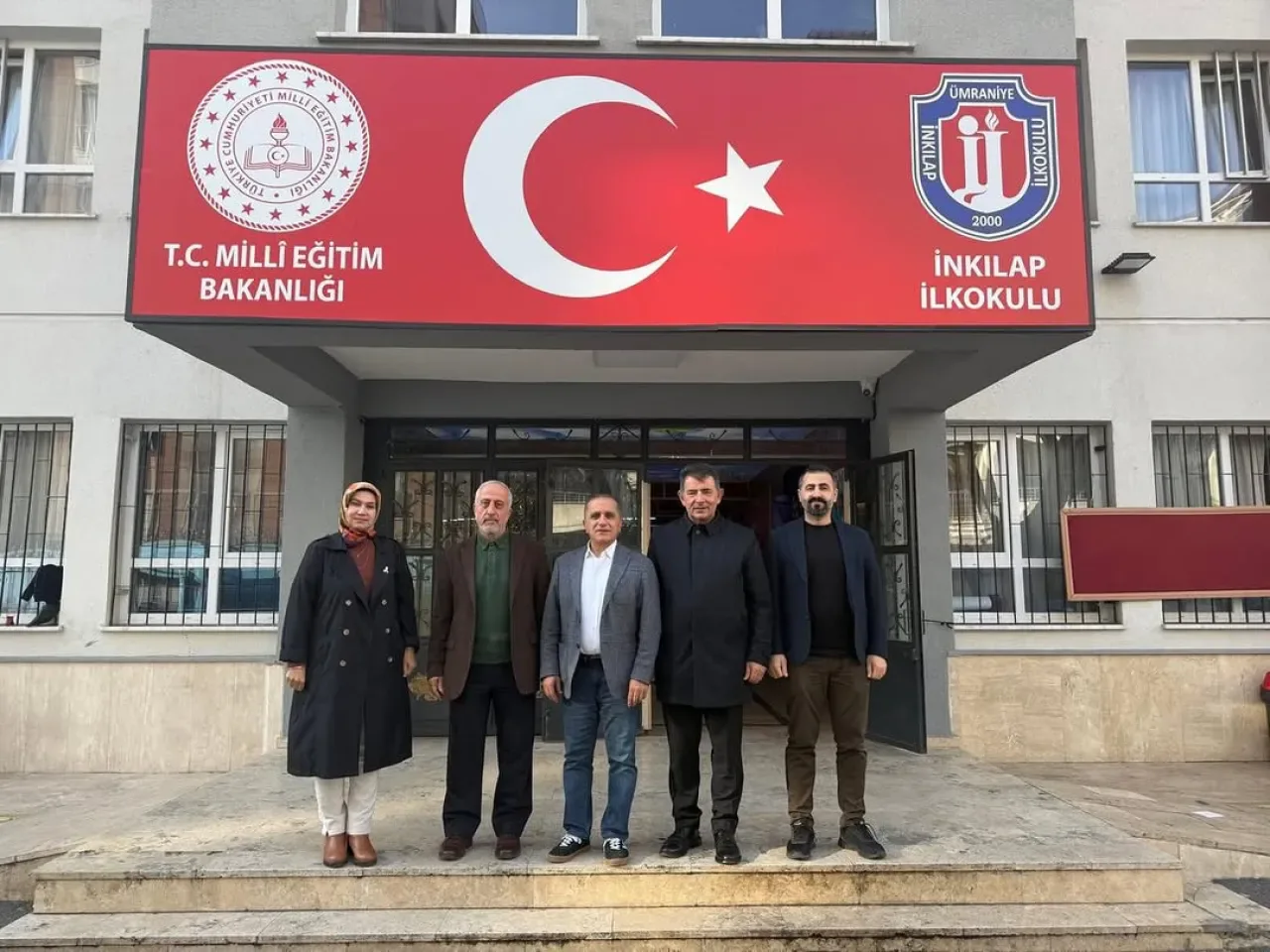 İstanbul Ümraniye'de AK Parti İlçe Teşkilatı Eğitim Kurumlarını Ziyaret Etti İstanbul Ümraniye'de AK Parti İlçe Teşkilatı Eğitim Kurumlarını Ziyaret Etti