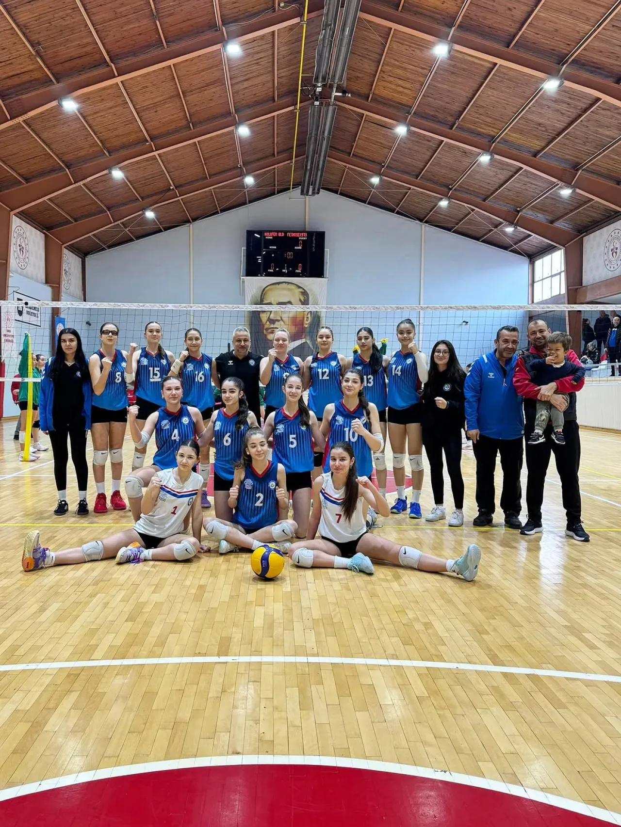Bursa Nilüfer Belediyespor Küçük Kızlar Takımı Sahada Galibiyet Aldı Bursa Nilüfer Belediyespor Küçük Kızlar Takımı Sahada Galibiyet Aldı