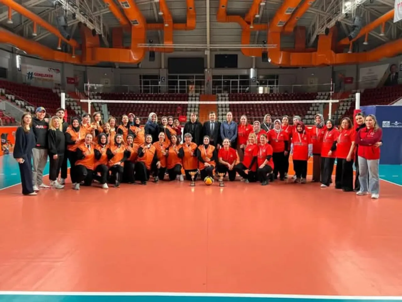 Evinin Sultanları Bahçelievler'de Sporla Buluştu Evinin Sultanları Bahçelievler'de Sporla Buluştu