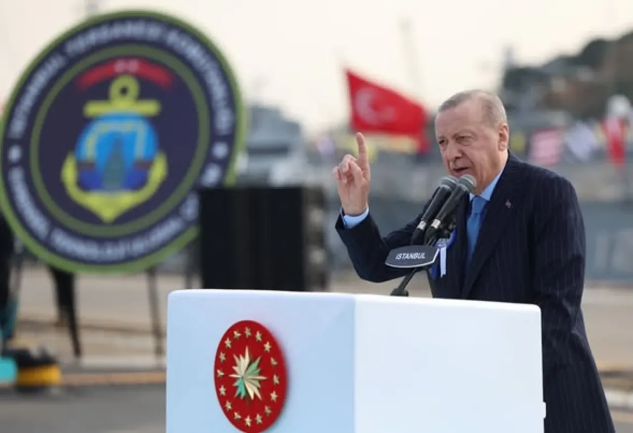 İstanbul Tersanesi'nde Tarihi Gün: Pakistan'a Gemi Teslimi ve Yeni Deniz Platformları Hizmete Alındı İstanbul Tersanesi'nde Tarihi Gün: Pakistan'a Gemi Teslimi ve Yeni Deniz Platformları Hizmete Alındı