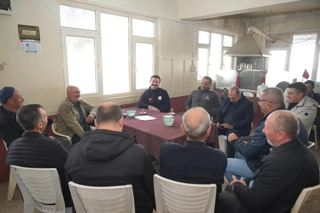 Bursa Yenişehir Belediye Başkanı Ercan Özel, Kızılköy'de Vatandaşlarla Buluştu Bursa Yenişehir Belediye Başkanı Ercan Özel, Kızılköy'de Vatandaşlarla Buluştu