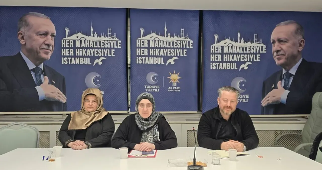 AK Parti Kağıthane'de Ekonomi Birimi Mahalle Başkanları Toplantısı Düzenlendi AK Parti Kağıthane'de Ekonomi Birimi Mahalle Başkanları Toplantısı Düzenlendi