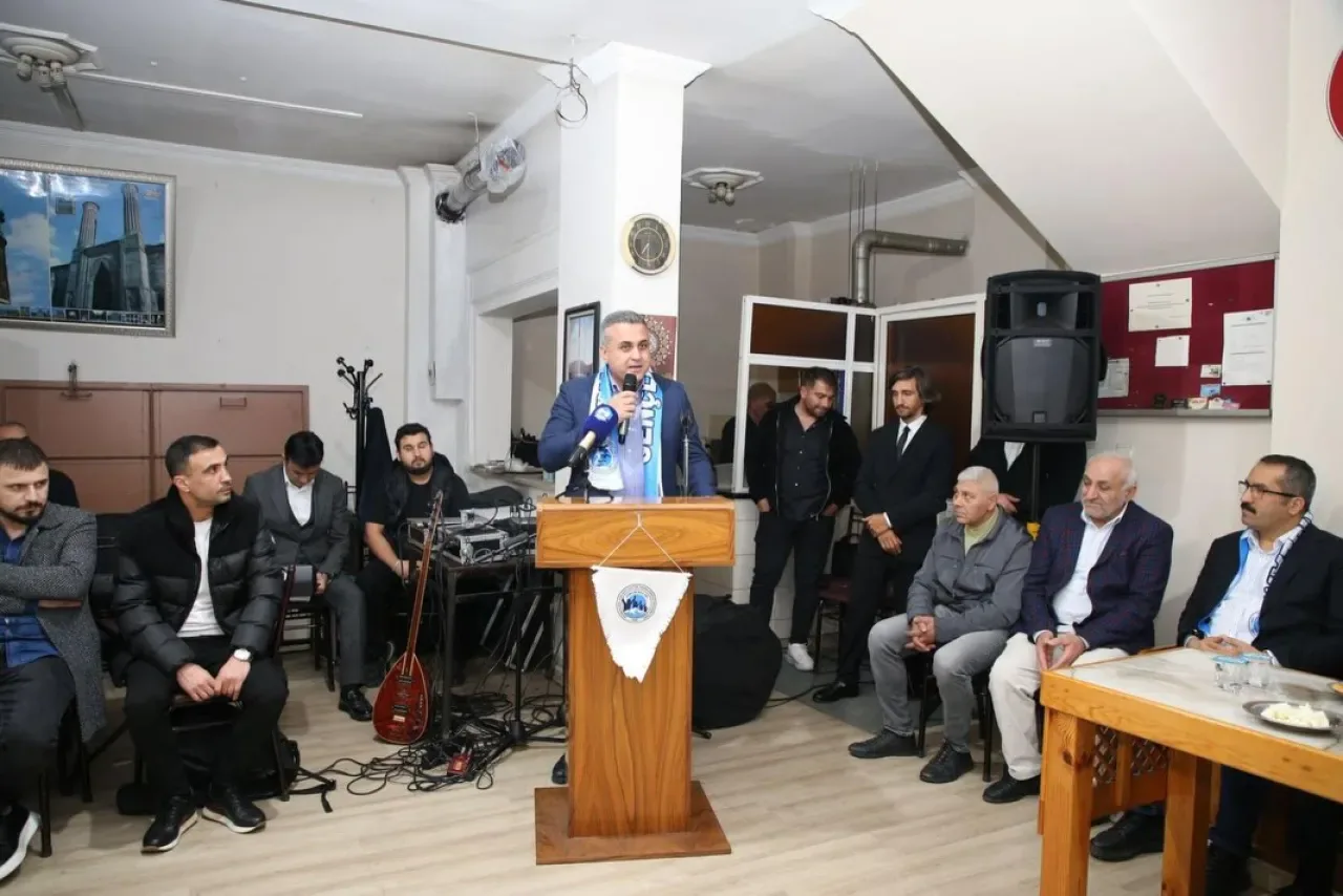 Küçükçekmece Kaymakamı Mustafa Anteplioğlu, Gençlerle Herfene Gecesi'nde Buluştu Küçükçekmece Kaymakamı Mustafa Anteplioğlu, Gençlerle Herfene Gecesi'nde Buluştu