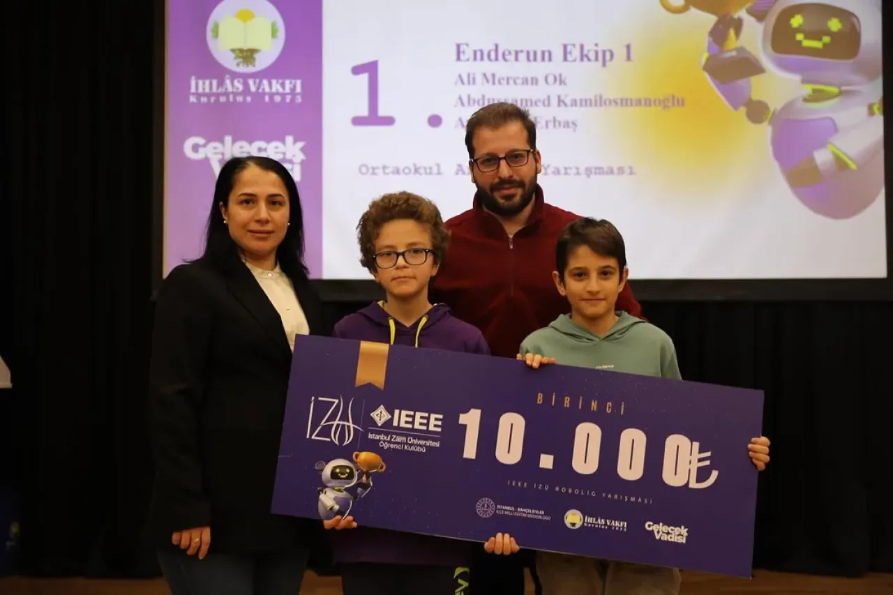 Bağcılar Belediyesi Bilgi Evleri, Robolig Yarışması'ndan Dereceyle Döndü Bağcılar Belediyesi Bilgi Evleri, Robolig Yarışması'ndan Dereceyle Döndü