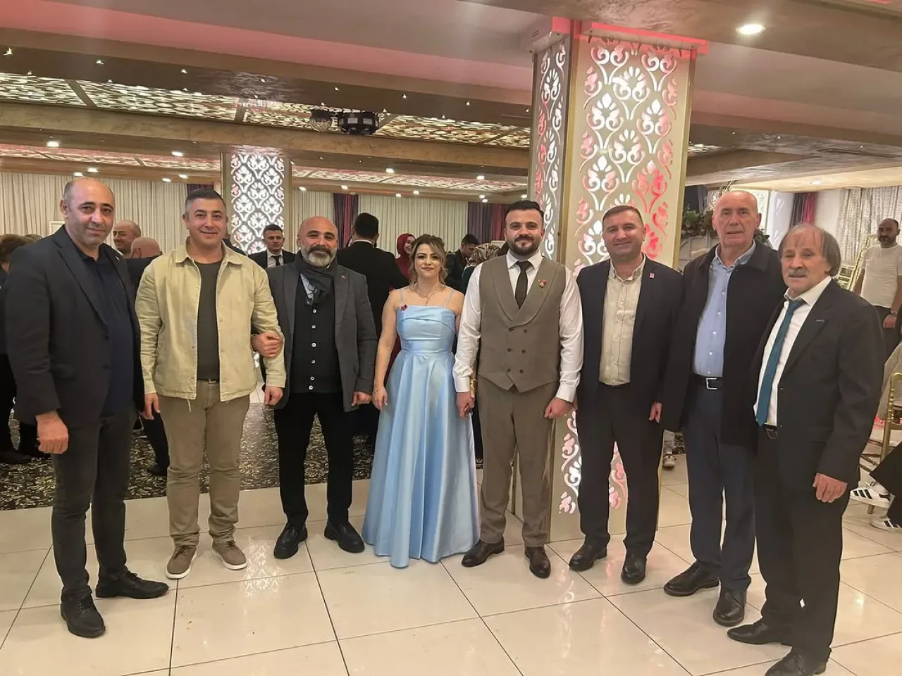CHP'li Şenel Bozkurt, Ordulu Ailenin Düğün Töreninde CHP'li Şenel Bozkurt, Ordulu Ailenin Düğün Töreninde