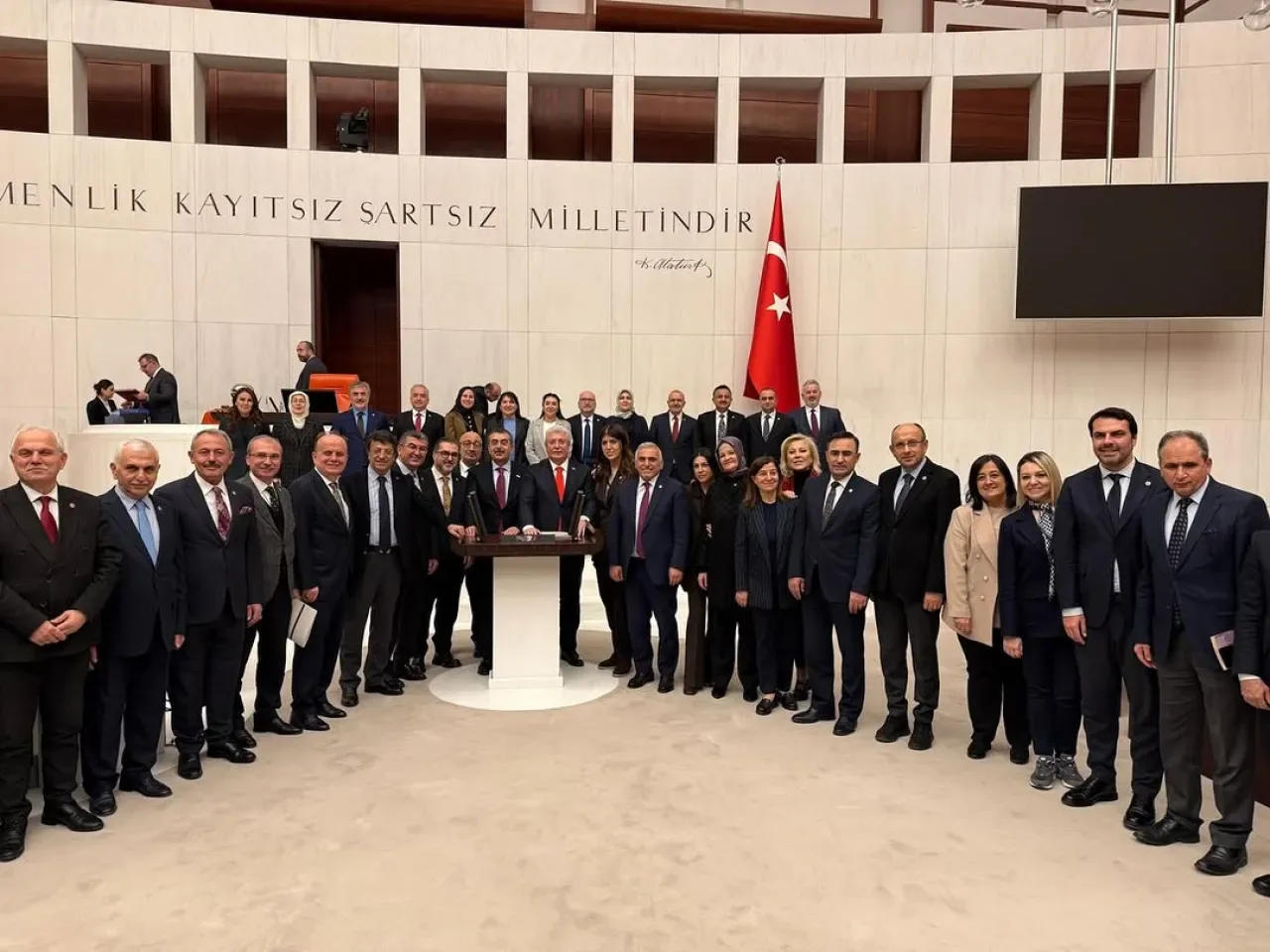 AK Parti'li Büşra Paker, 2024 Yılı Merkezi Yönetim Kesin Hesap Kanunu Teklifi'nin Görüşmelerini Değerlendirdi AK Parti'li Büşra Paker, 2024 Yılı Merkezi Yönetim Kesin Hesap Kanunu Teklifi'nin Görüşmelerini Değerlendirdi