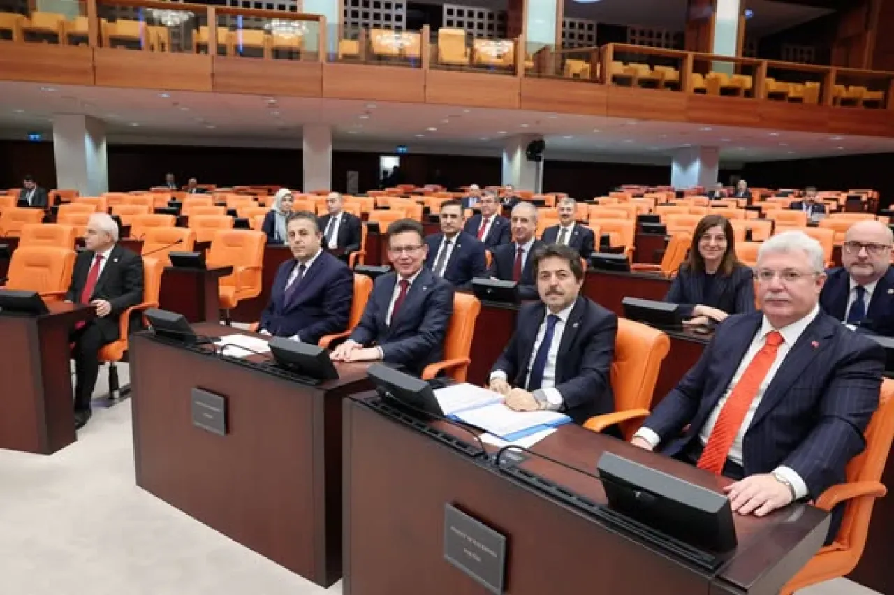 Antalya Milletvekili Uslu, TBMM'de 2026 Yılı Bütçe Görüşmelerini Değerlendirdi Antalya Milletvekili Uslu, TBMM'de 2026 Yılı Bütçe Görüşmelerini Değerlendirdi