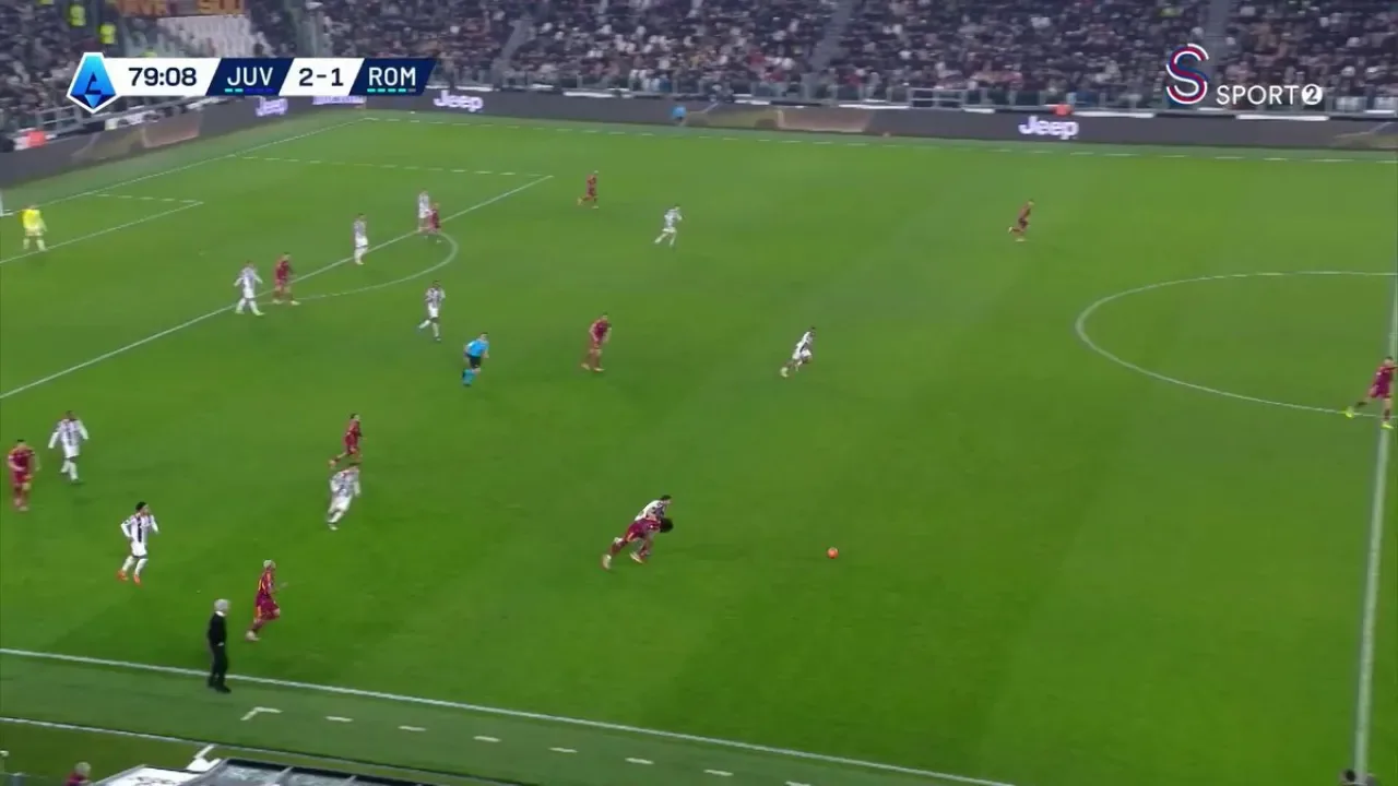 Kenan Yıldız'ın Sert Şutu Dirençli Direkten Döndü Kenan Yıldız'ın Sert Şutu Dirençli Direkten Döndü