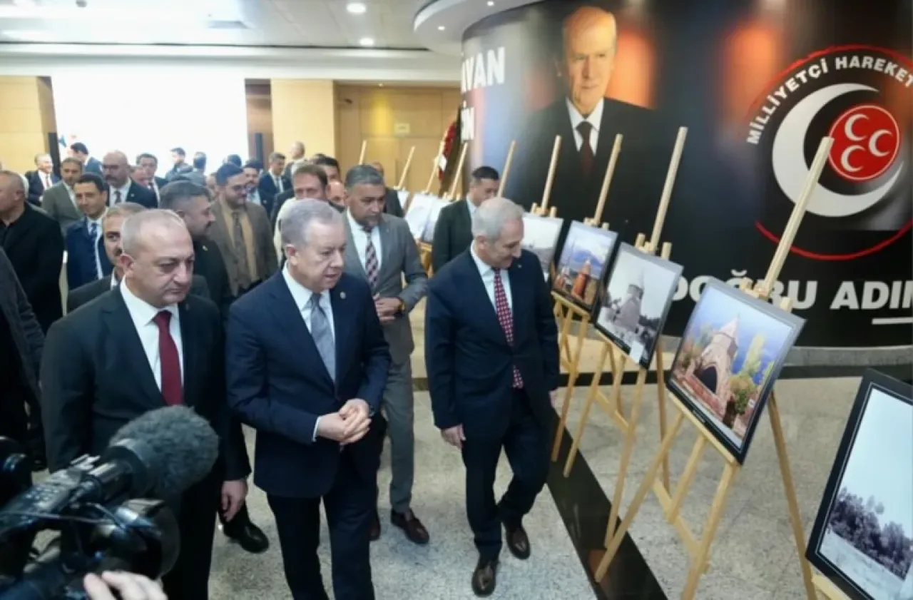 Gölbaşı MHP Teşkilatı "Köke Yolculuk" Paneline Yoğun Katılım Gösterdi Gölbaşı MHP Teşkilatı "Köke Yolculuk" Paneline Yoğun Katılım Gösterdi