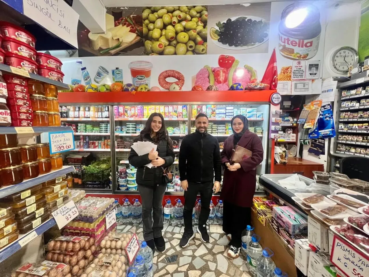Üsküdar AK Parti İlçe Başkanlığı Cumhuriyet Mahallesi'nde Hizmete Açıldı Üsküdar AK Parti İlçe Başkanlığı Cumhuriyet Mahallesi'nde Hizmete Açıldı