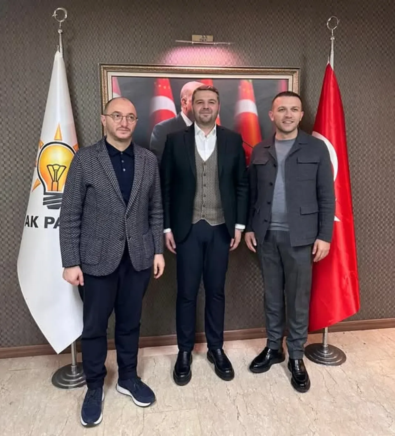 AK Parti'li Yılmaz ve Fırat, Keçiören İlçe Başkanı İslam'ı Ziyaret Etti AK Parti'li Yılmaz ve Fırat, Keçiören İlçe Başkanı İslam'ı Ziyaret Etti