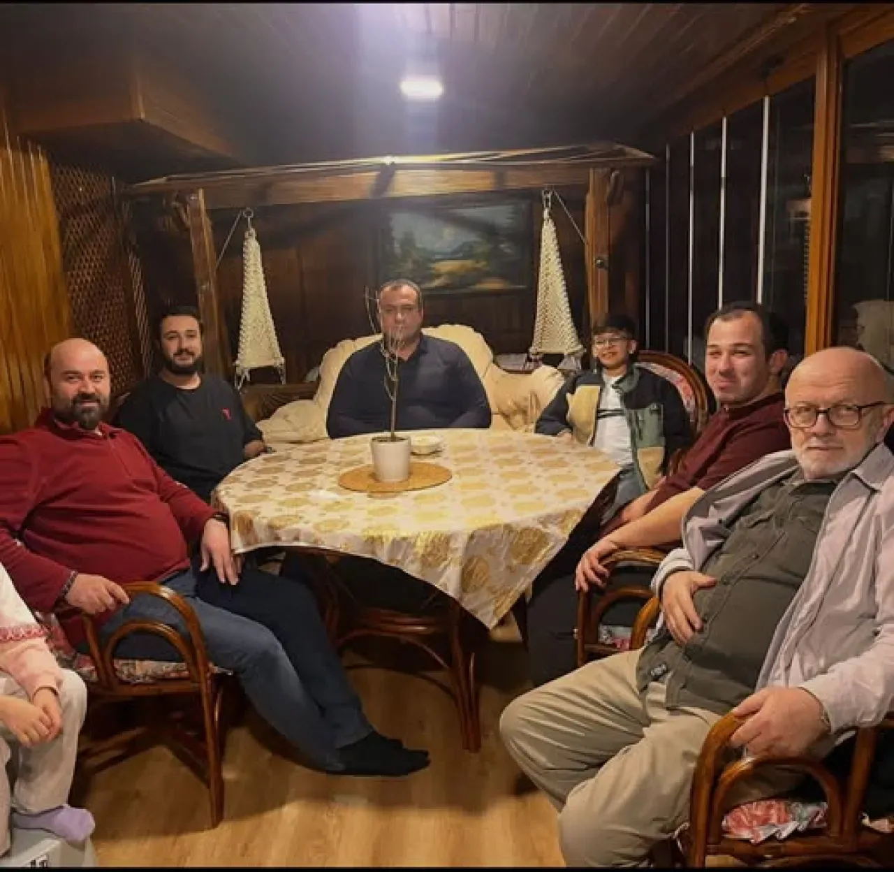 MHP Bahçelievler'de Komşu Ziyareti Gerçekleştirdi MHP Bahçelievler'de Komşu Ziyareti Gerçekleştirdi