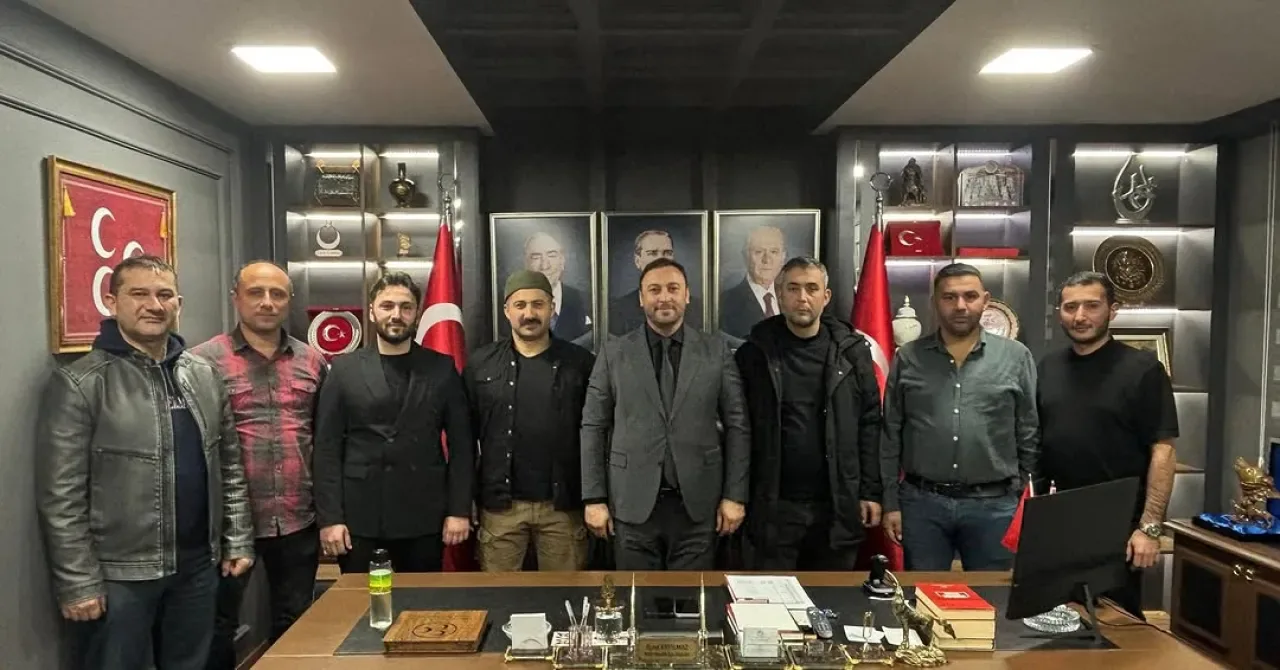 MHP Pendik İlçe Başkanı Eşref Eryılmaz'a İstanbul Tersanesi Komutanlığı'ndan Hayırlı Olsun Ziyareti MHP Pendik İlçe Başkanı Eşref Eryılmaz'a İstanbul Tersanesi Komutanlığı'ndan Hayırlı Olsun Ziyareti