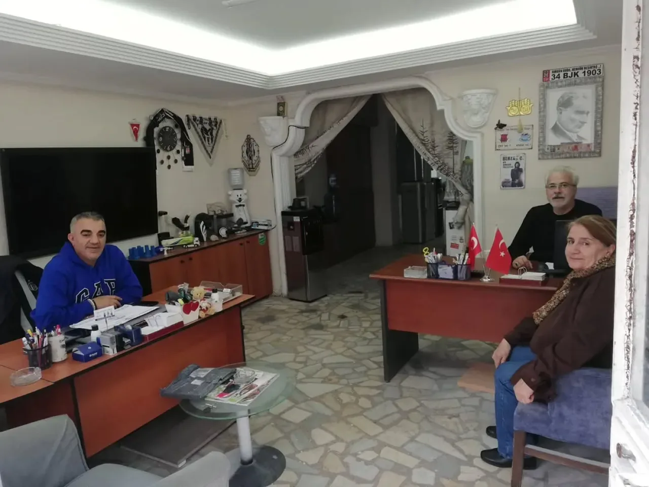 MHP Bakırköy, "Hayırlı Günler Komşum" Projesi Kapsamında Osmaniye Mahallesi'nde Esnaf Ziyareti Gerçekleştirdi MHP Bakırköy, "Hayırlı Günler Komşum" Projesi Kapsamında Osmaniye Mahallesi'nde Esnaf Ziyareti Gerçekleştirdi