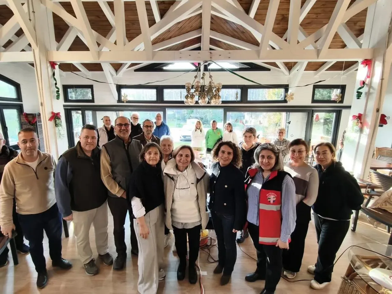 Şile'de Saklıköy Sitesi Sakinlerine Temel Afet Bilinci Eğitimi Verildi Şile'de Saklıköy Sitesi Sakinlerine Temel Afet Bilinci Eğitimi Verildi