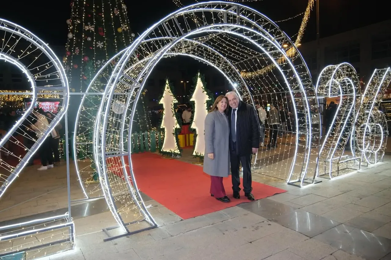 Bursa Nilüfer'de Yeni Yıl Festivali Coşkusu Başlıyor Bursa Nilüfer'de Yeni Yıl Festivali Coşkusu Başlıyor
