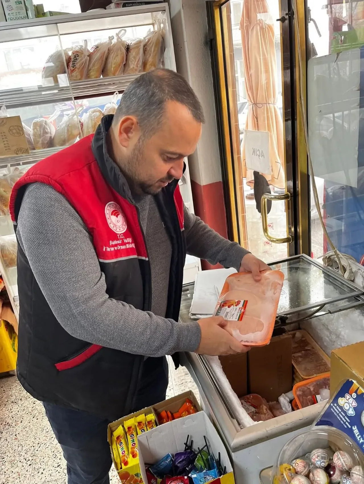 Balıkesir'de Gıda Denetimleri Titizlikle Sürdürülüyor Balıkesir'de Gıda Denetimleri Titizlikle Sürdürülüyor