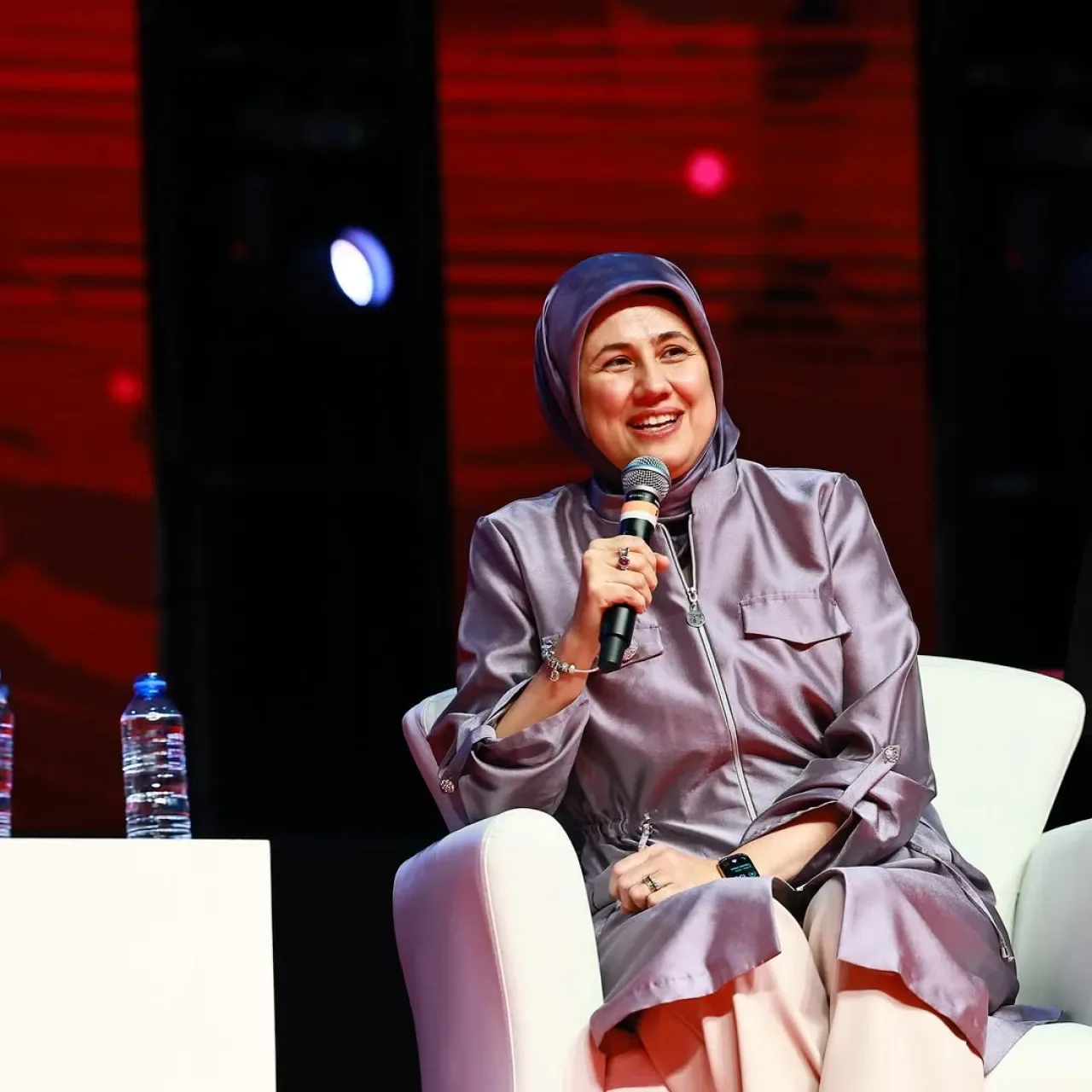 Genç Kızılay İstanbul'da "Geleceğe İyilik" Temalı Büyük Gönüllü Buluşması Genç Kızılay İstanbul'da "Geleceğe İyilik" Temalı Büyük Gönüllü Buluşması