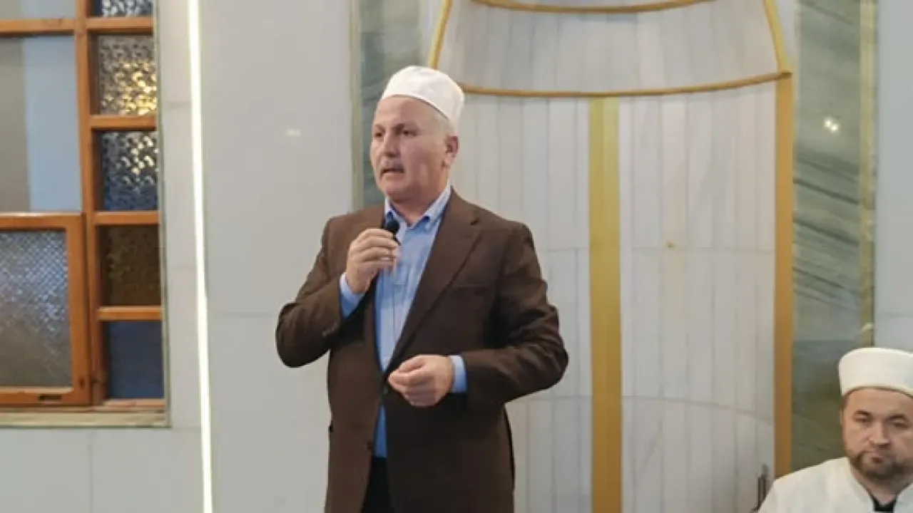 Antalya'da Üç Aylar, "Çocuklar Gelsin Bereket Gelsin" Sloganıyla Karşılandı Antalya'da Üç Aylar, "Çocuklar Gelsin Bereket Gelsin" Sloganıyla Karşılandı