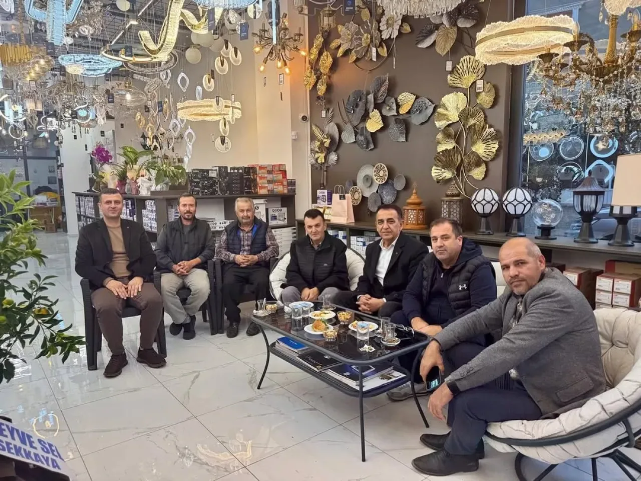 MHP Alanya İlçe Teşkilatı Oba Mahallesi Esnafını Ziyaret Etti MHP Alanya İlçe Teşkilatı Oba Mahallesi Esnafını Ziyaret Etti