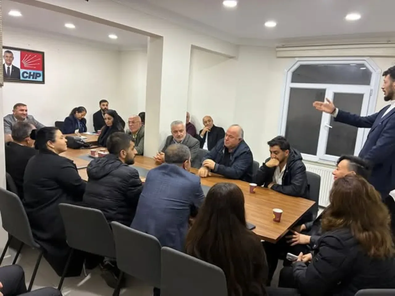 CHP Bağcılar'da Mahalle Başkanlarıyla Verimli Toplantı Gerçekleştirdi CHP Bağcılar'da Mahalle Başkanlarıyla Verimli Toplantı Gerçekleştirdi