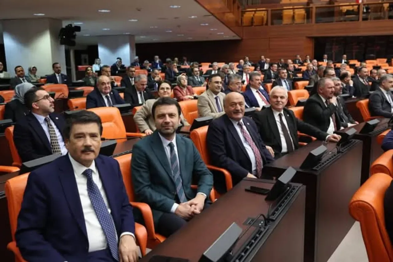 Antalya Milletvekili Mustafa Köse'den TBMM'de Bütçe Maratonu Açıklaması Antalya Milletvekili Mustafa Köse'den TBMM'de Bütçe Maratonu Açıklaması
