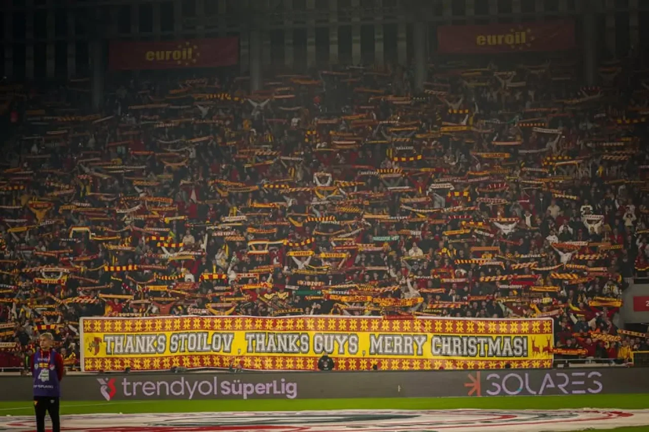 Göztepe Spor Kulübü'nden Taraftarlara Teşekkür Mesajı Göztepe Spor Kulübü'nden Taraftarlara Teşekkür Mesajı