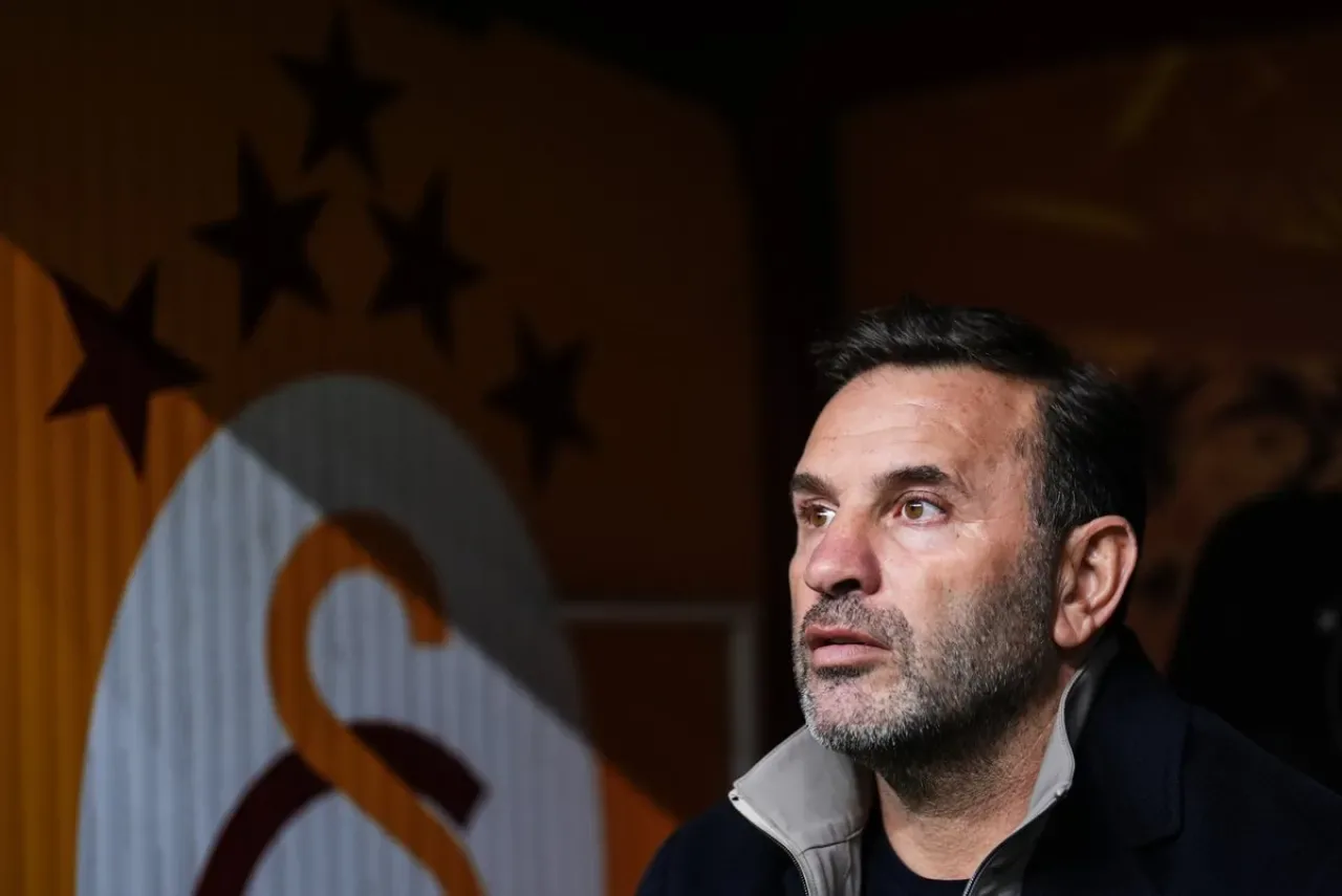 Galatasaray Teknik Direktörü Okan Buruk'tan Tatil Öncesi Kritik Maç Değerlendirmesi Galatasaray Teknik Direktörü Okan Buruk'tan Tatil Öncesi Kritik Maç Değerlendirmesi